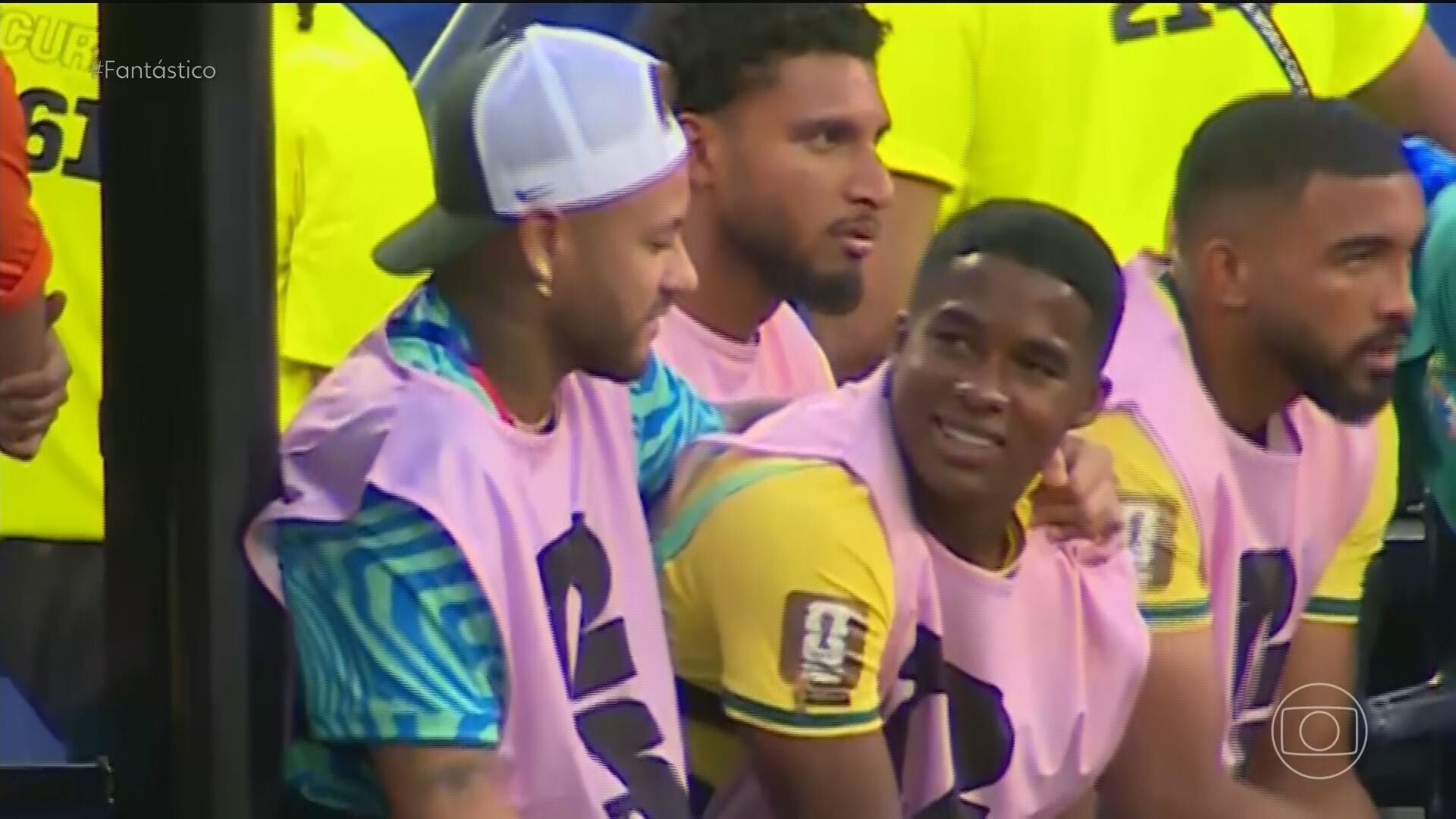 Na estreia do Brasil na Copa, Endrick desabafa com Neymar: ‘Se eu pudesse, eu entrava’, indica leitura labial