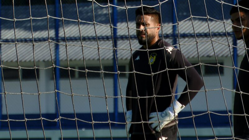 Novo titular, goleiro Igor Rayan diz entender cobrança no Nacional: “Responsabilidade é maior”