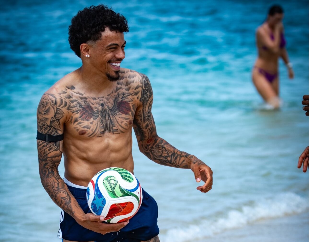 Curaçao treina na praia e participa de evento com torcedores antes de embarcar para a Copa do Mundo
