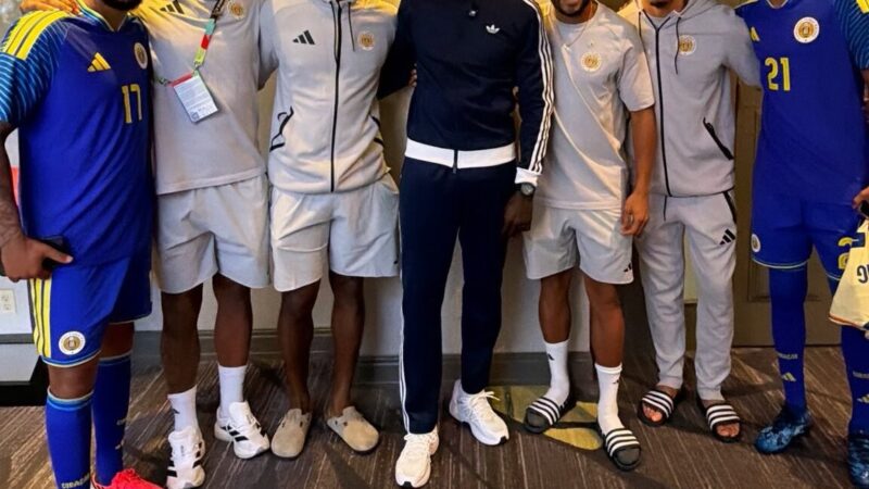 Visita de ex-astro da NFL, música e dança: Curaçao faz primeiro treino nos EUA antes da Copa do Mundo