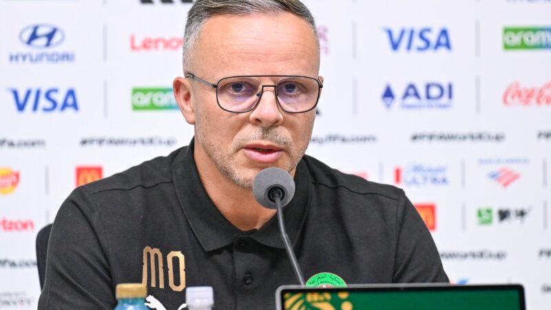Técnico do Marrocos defende atacante do Real Madrid de críticas e alfineta nova fórmula da Copa