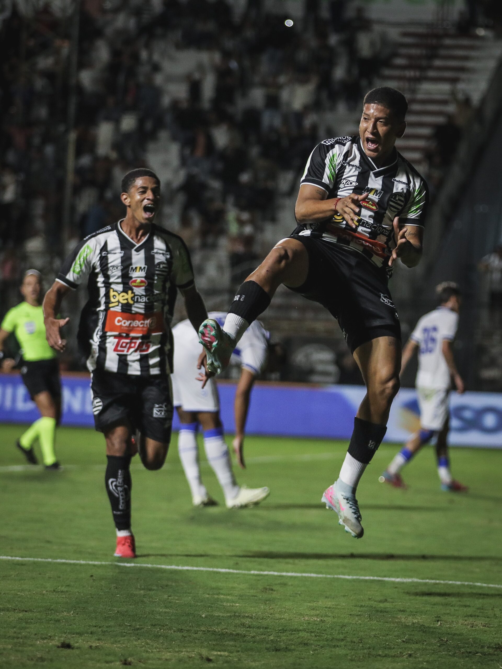 Alex destaca impacto de jogadores que vieram do banco em vitória do Athletic sobre Avaí