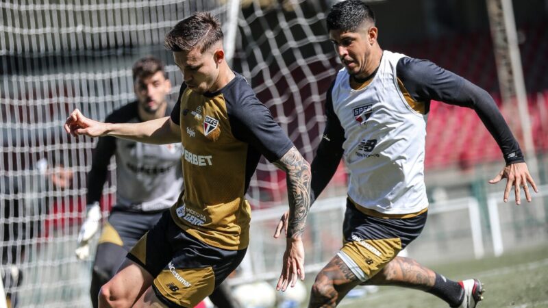 São Paulo treina em dois períodos e segue preparação na intertemporada