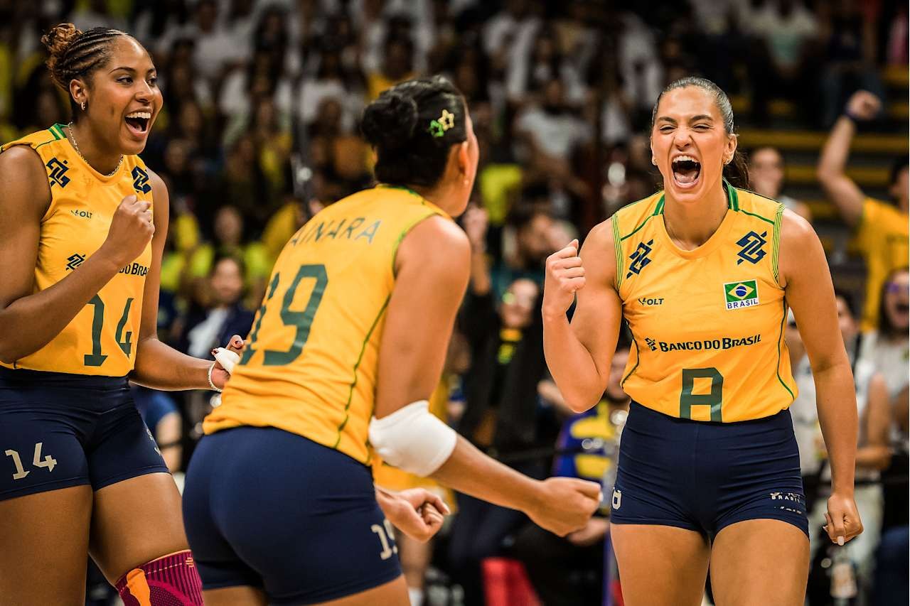 Kudiess celebra vitória do Brasil sobre a Itália na VNL:  “A gente estava engasgada com elas”