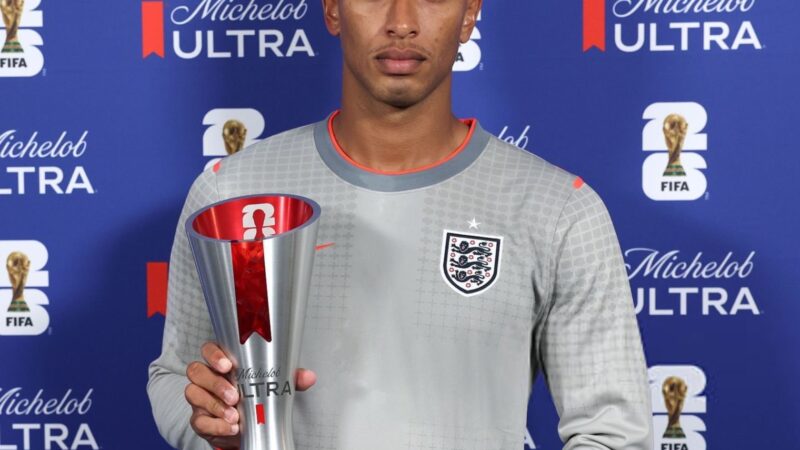 Meia da Inglaterra recebe prêmio de melhor em campo, mas surpreende: “Não mereci”