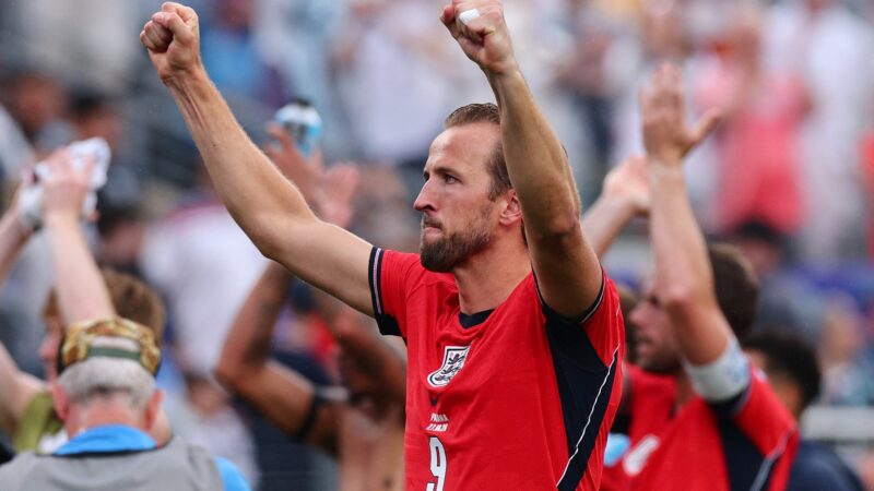 Kane comenta recorde de gols em Copas pela Inglaterra: “Difícil assimilar tudo isso”