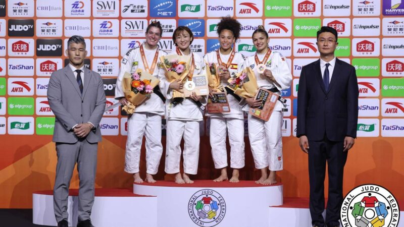 Larissa Pimenta conquista o bronze no Grand Prix da China de judô