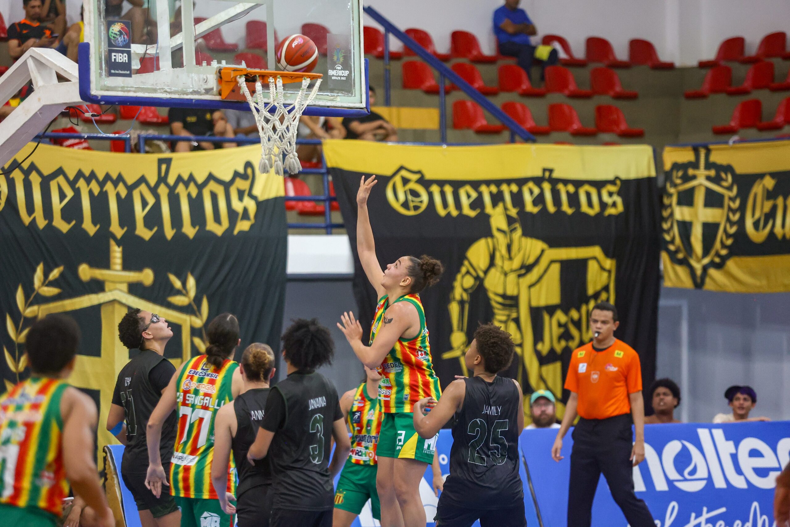 Sampaio atropela o Maringá, vence por 52 pontos e avança às semifinais da LBF