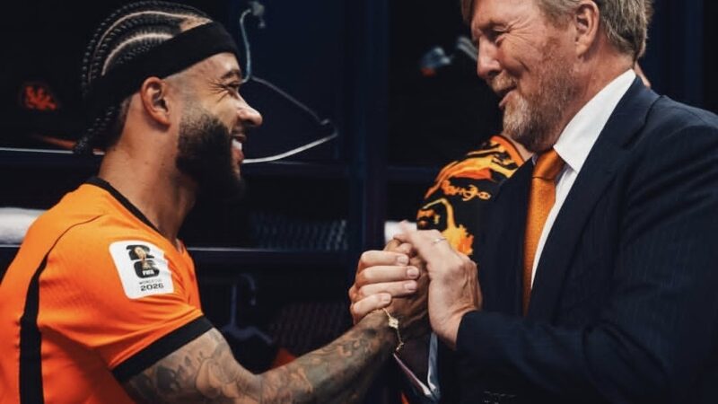 Rei da Holanda se rende a Memphis Depay após goleada: “É maravilhoso ter você aqui”