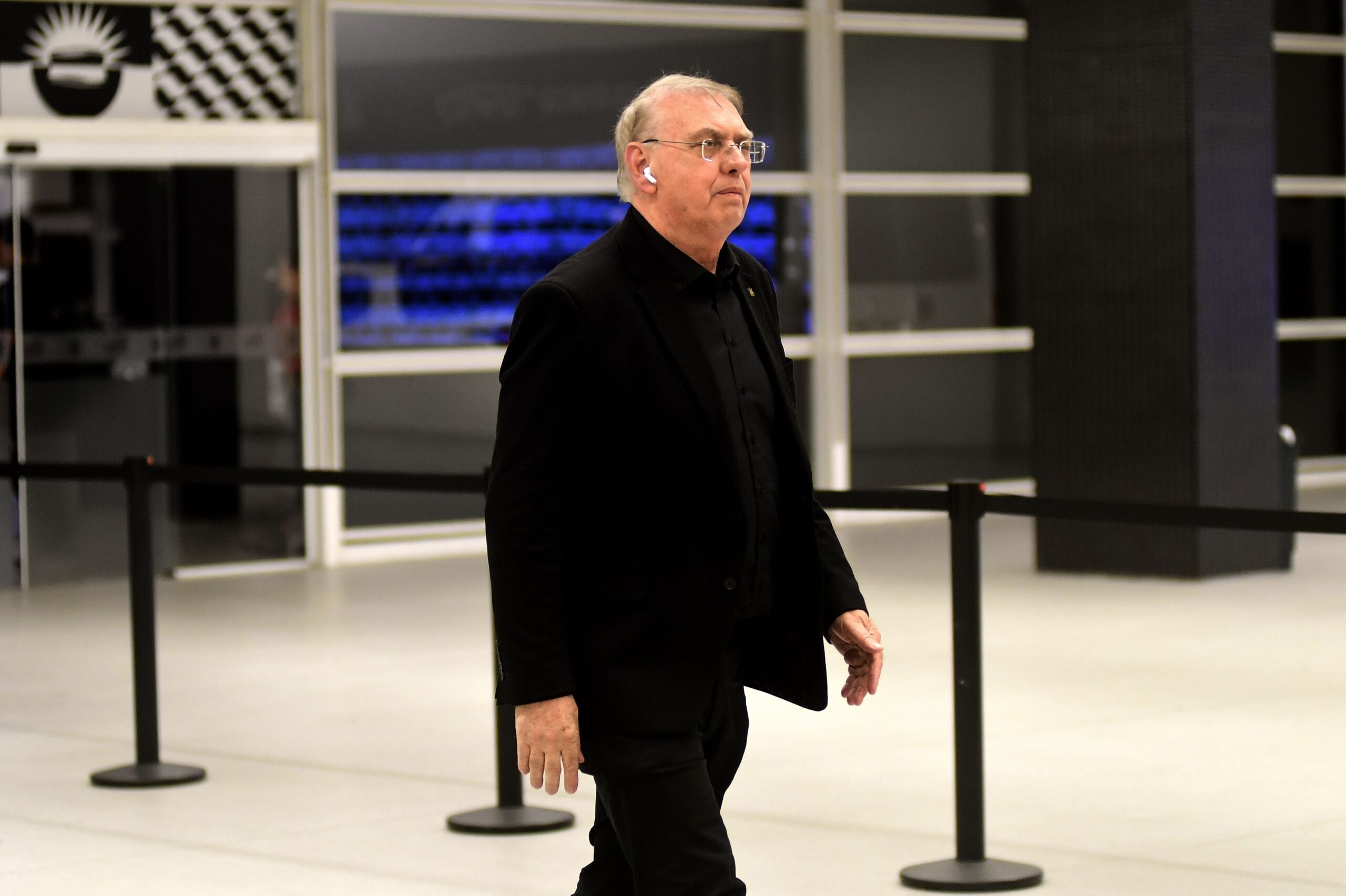 Osmar Stabile vira alvo de terceiro pedido de impeachment no Corinthians