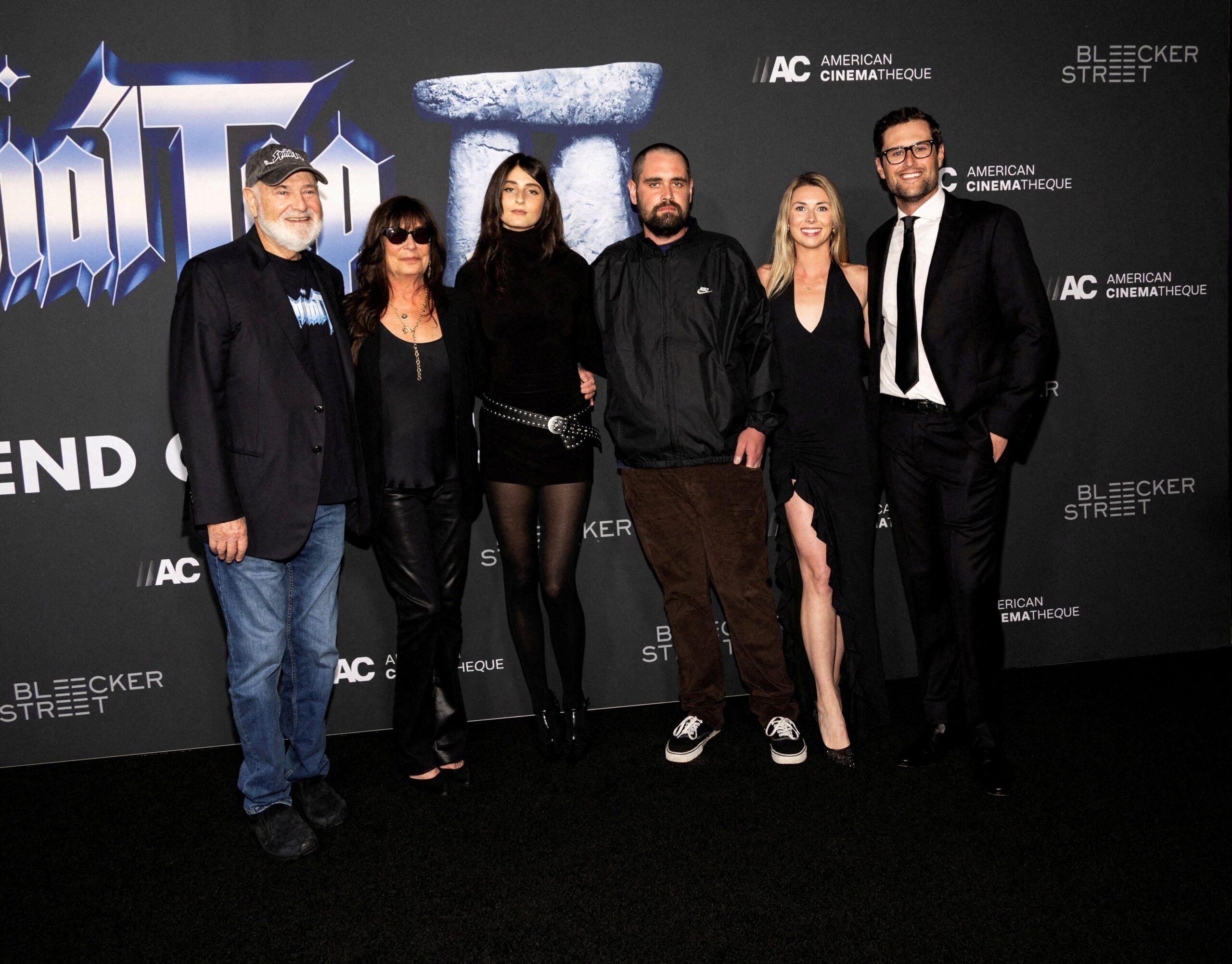 Acusado de matar os pais, filho do cineasta Rob Reiner reivindica acesso a fundo milionário da família