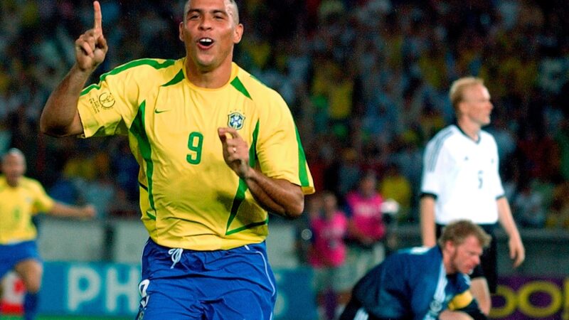Pelé, Ronaldo… veja os jogadores do Brasil com mais participações em gols na história das Copas