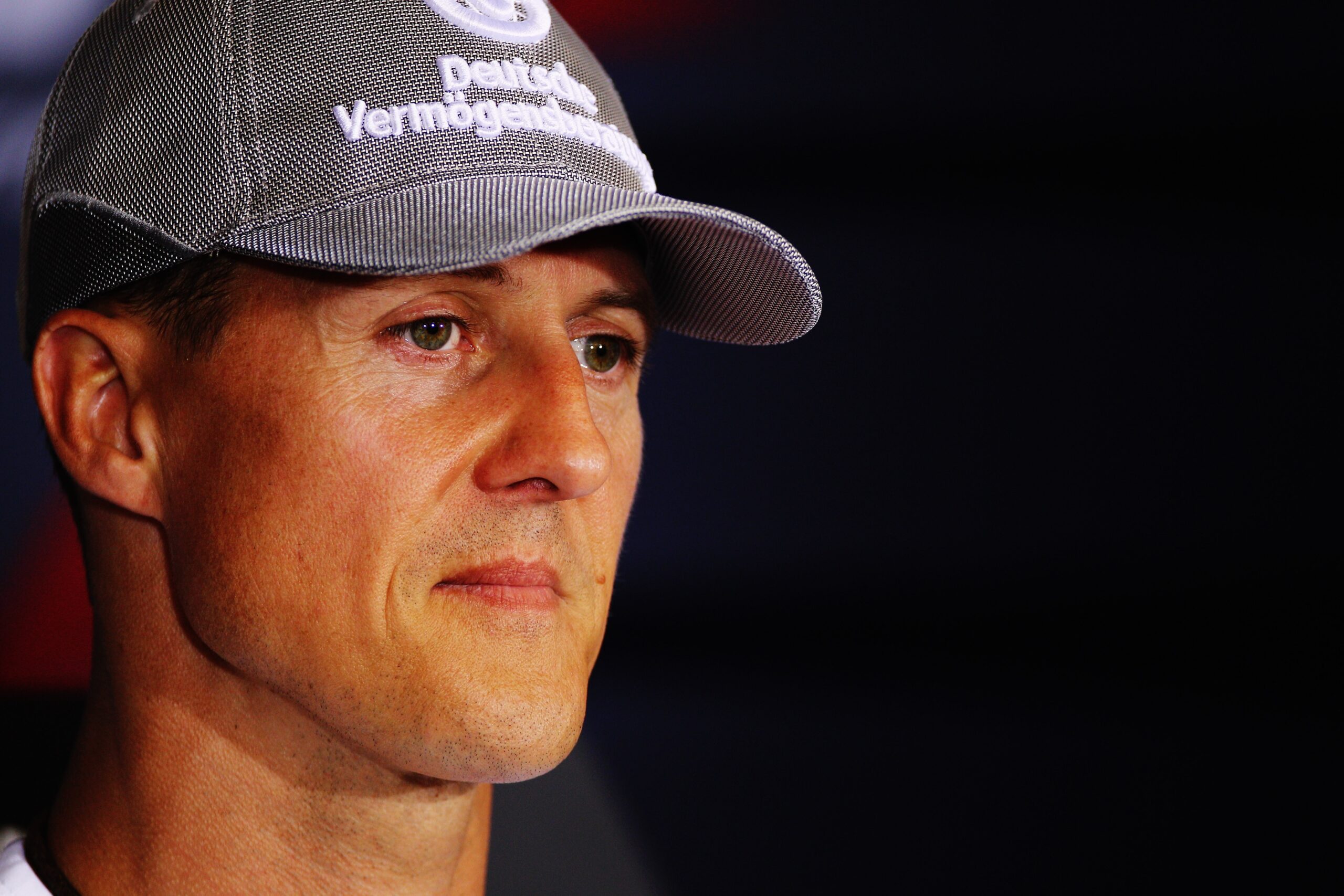 Cuidados médicos com Schumacher são expostos em julgamento sobre estupro na casa da lenda da F1