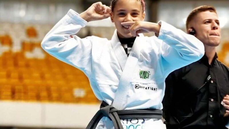 Sergipana “Mamá Marrenta” se prepara visando Pan Kids de jiu-jitsu nos Estados Unidos