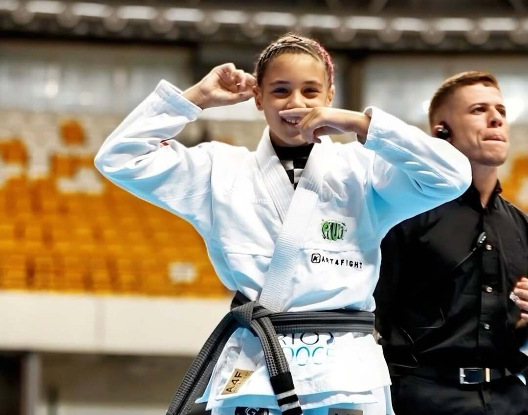 Sergipana “Mamá Marrenta” se prepara visando Pan Kids de jiu-jitsu nos Estados Unidos