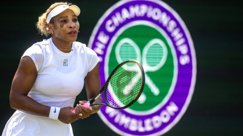 Serena volta a Wimbledon, e adversária revela surpresa com jogo: “Achei que era piada”