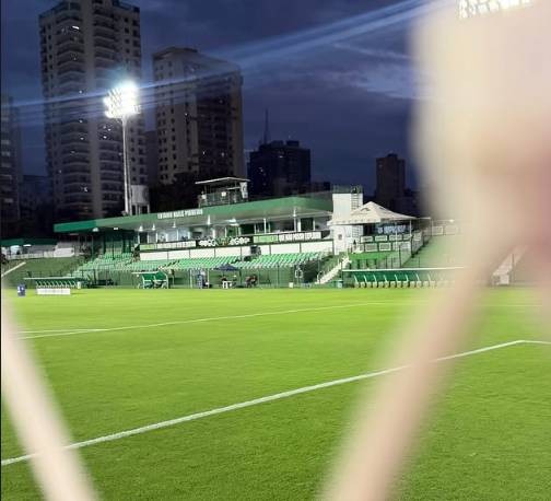 Goiás x Operário-PR: onde assistir ao vivo, horário e escalações