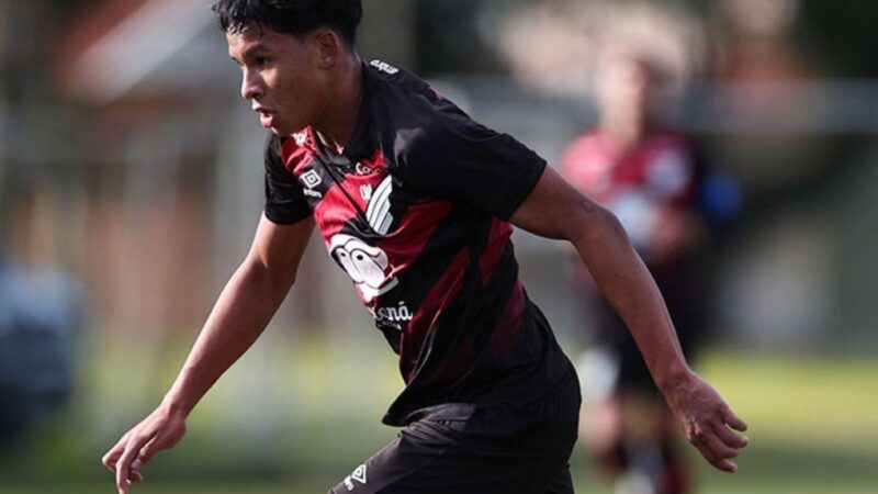 Athletico enfrenta Flamengo e Vasco pelo Brasileirão da base; veja horários e onde assistir
