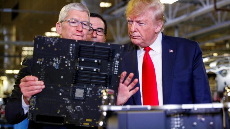 Trump diz que Apple fará chips nos EUA em parceria com a Intel