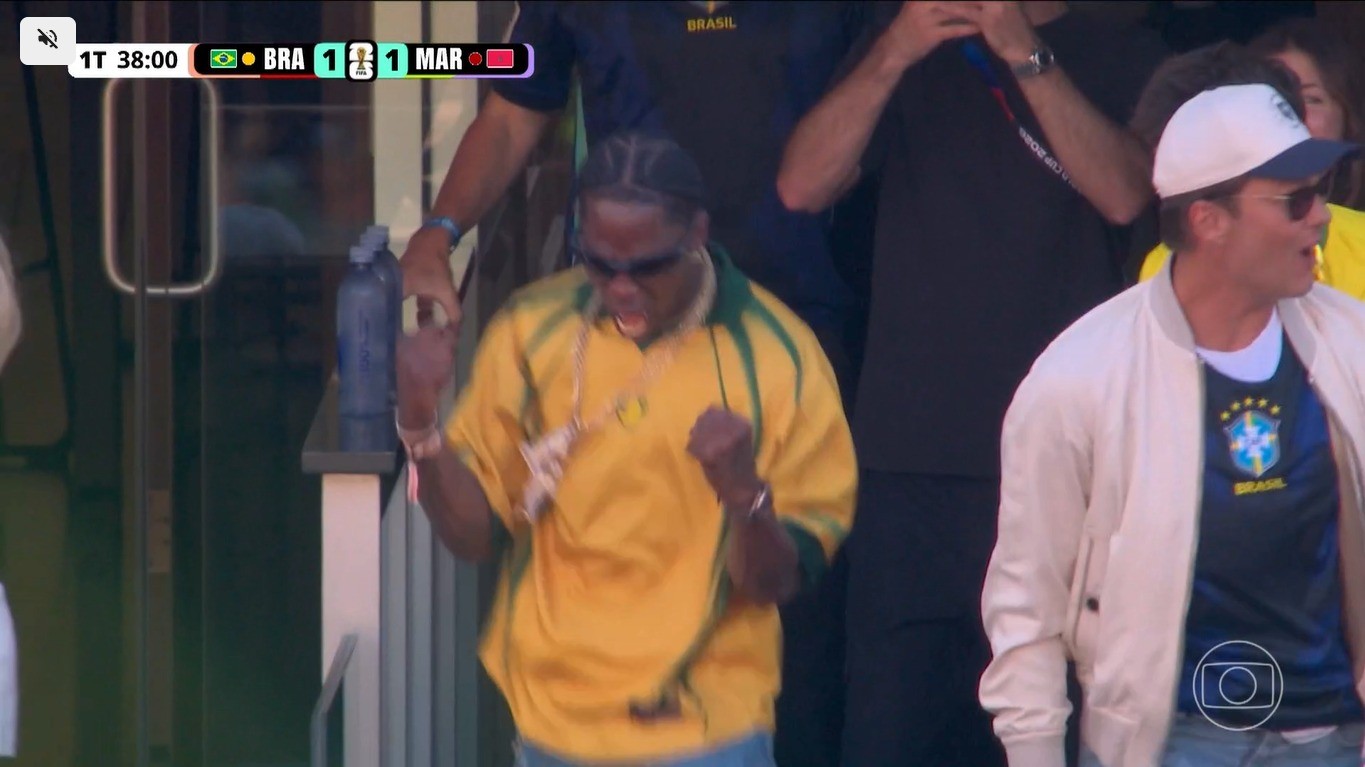 Travis Scott comemora golaço de Vini Jr. para o Brasil contra o Marrocos