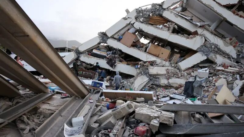 O desespero na Venezuela em dia ‘crucial’ na busca dos sobreviventes de terremotos