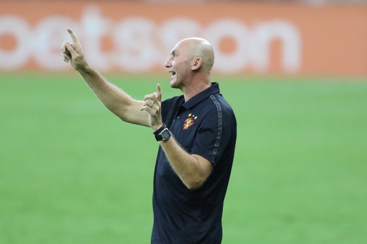 Sport oficializa a chegada do técnico Gilmar Dal Pozzo
