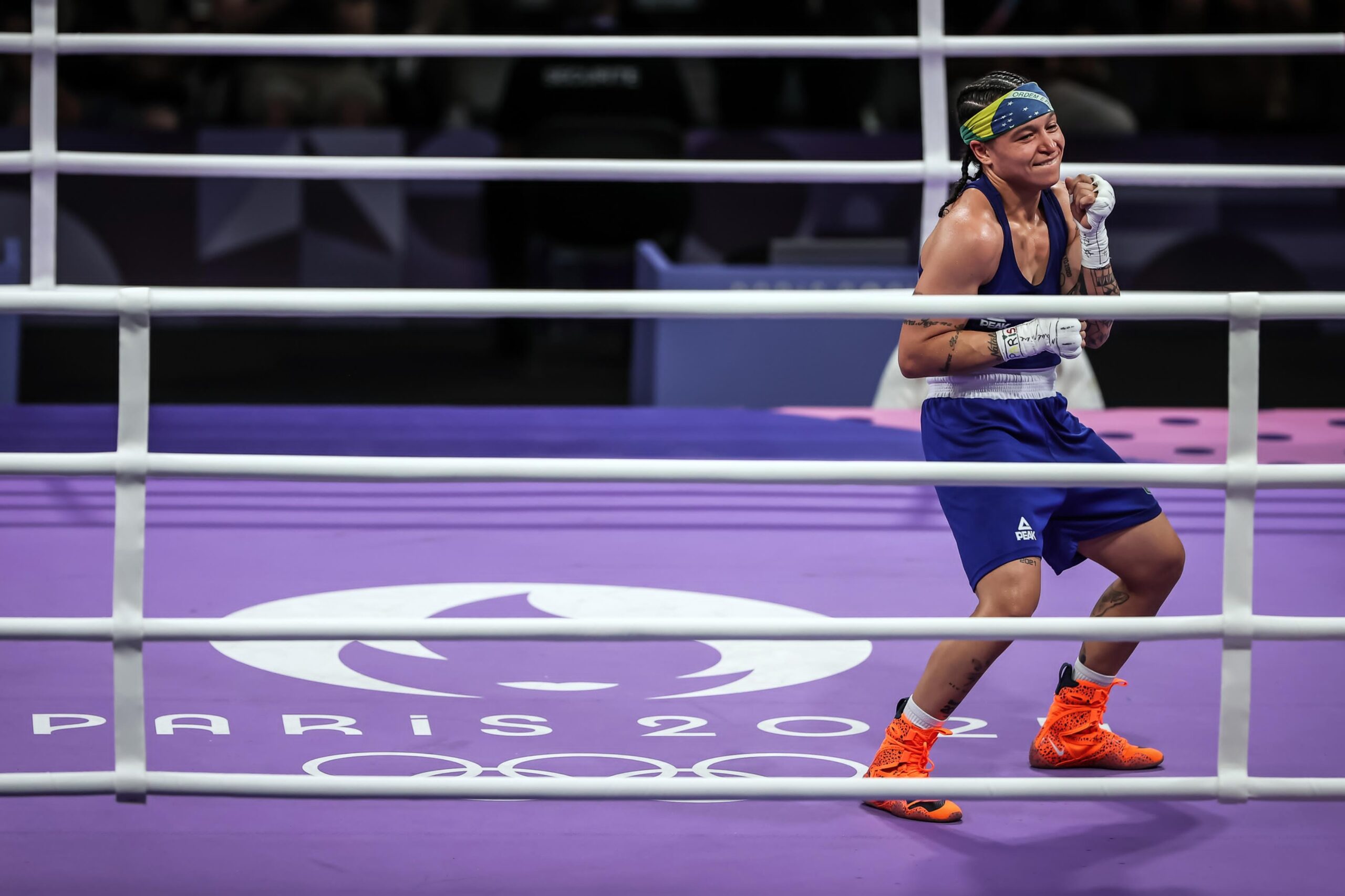 Bia Ferreira é campeã da etapa da China da Copa do Mundo de boxe