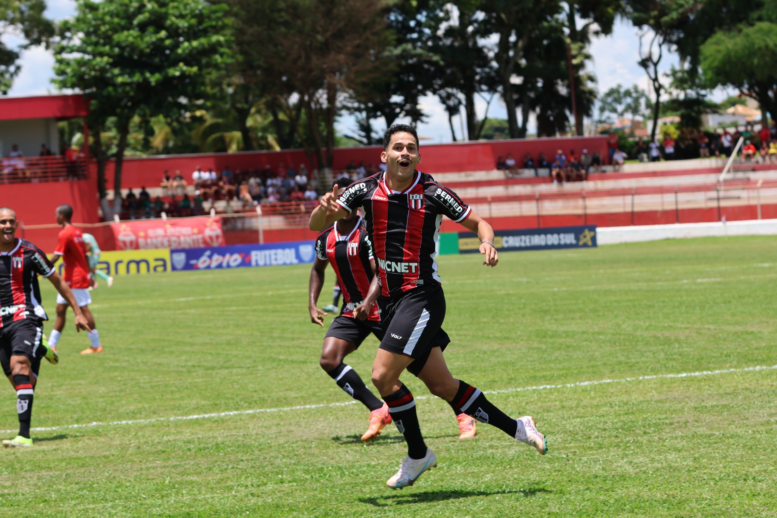Pedro Tortello deixa Botafogo-SP após rescisão publicada no BID