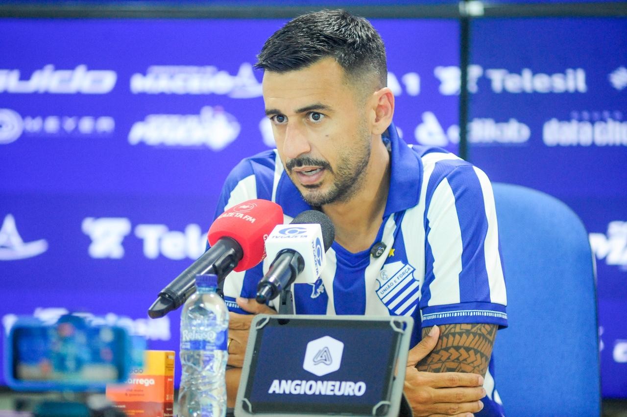 Camacho mostra caminho para CSA superar o Lagarto e avançar de fase