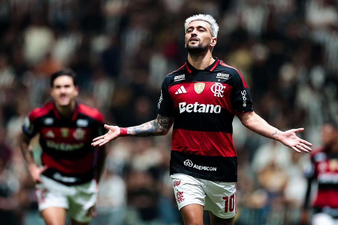 Quem foi o destaque do Flamengo no primeiro semestre? Vote!