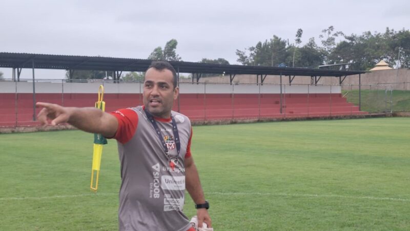 “Eles erraram menos”, diz técnico do Santa Cruz-AC sobre queda na Copa do Brasil Sub-15