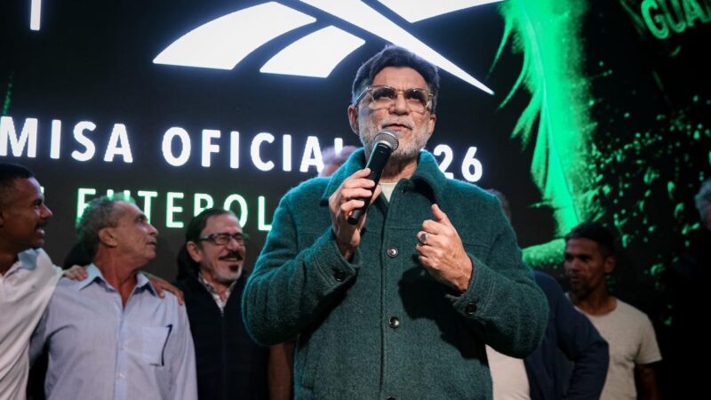 Ricardo Rocha paga dívida por pensão alimentícia antes de embarcar para trabalhar na Copa