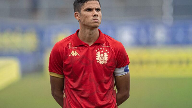 Erick Varão lamenta chances perdidas e perda da liderança de grupo: “Pensar no próximo jogo”