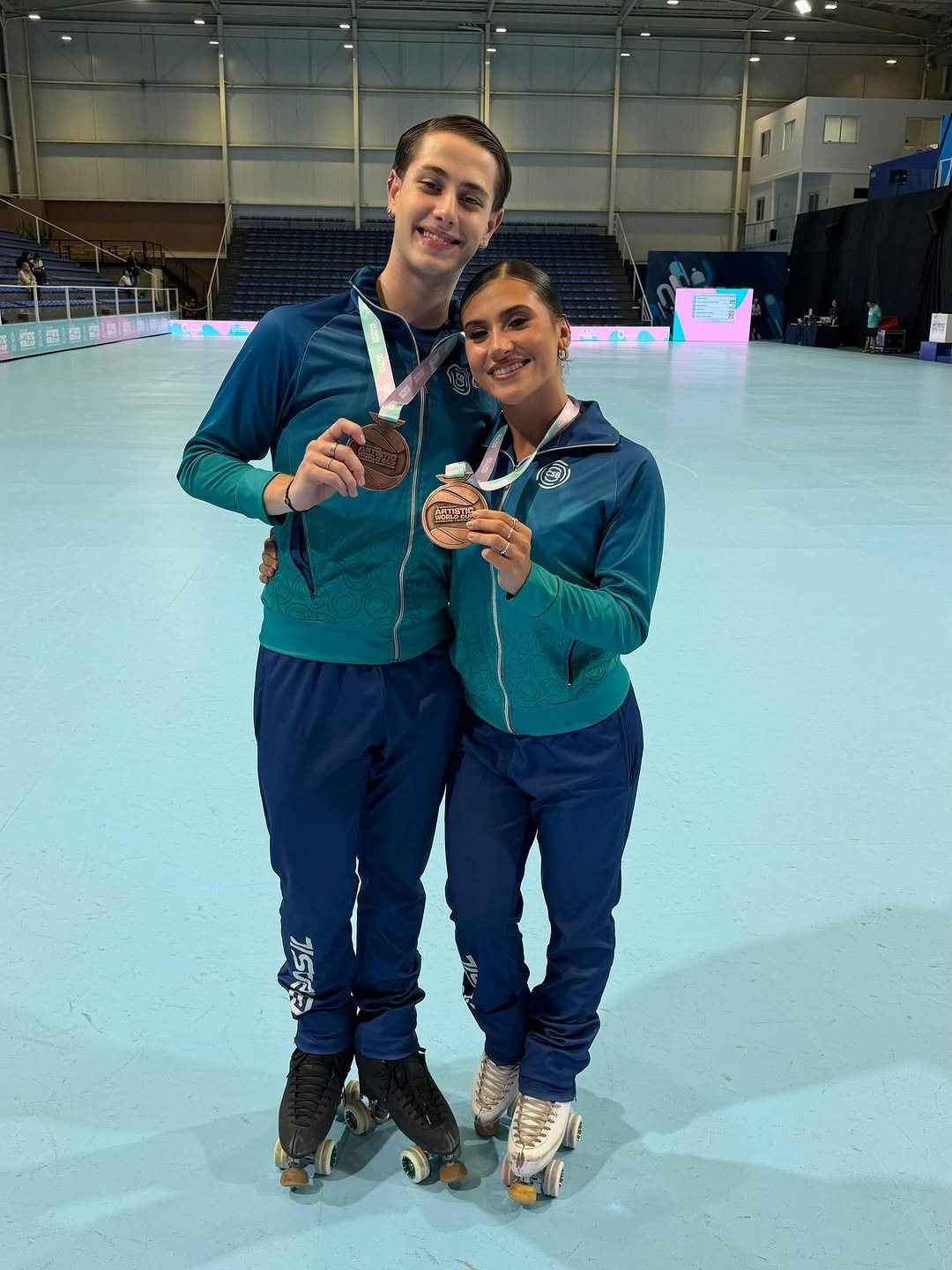 Catarinenses representam o Brasil na final da Copa do Mundo de Patinação Artística