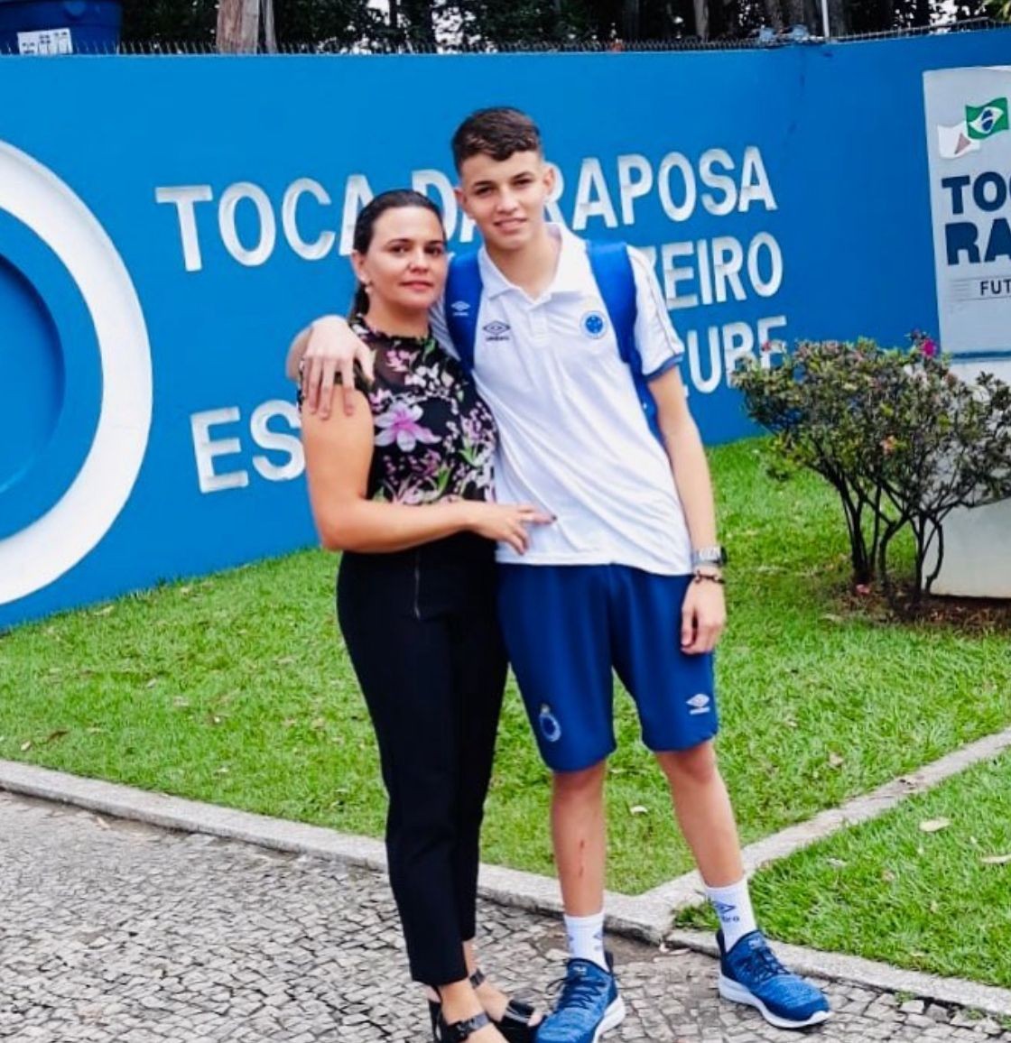 Como influência da mãe foi decisiva na carreira de Otávio, destaque do Cruzeiro: “Não queria ser goleiro”