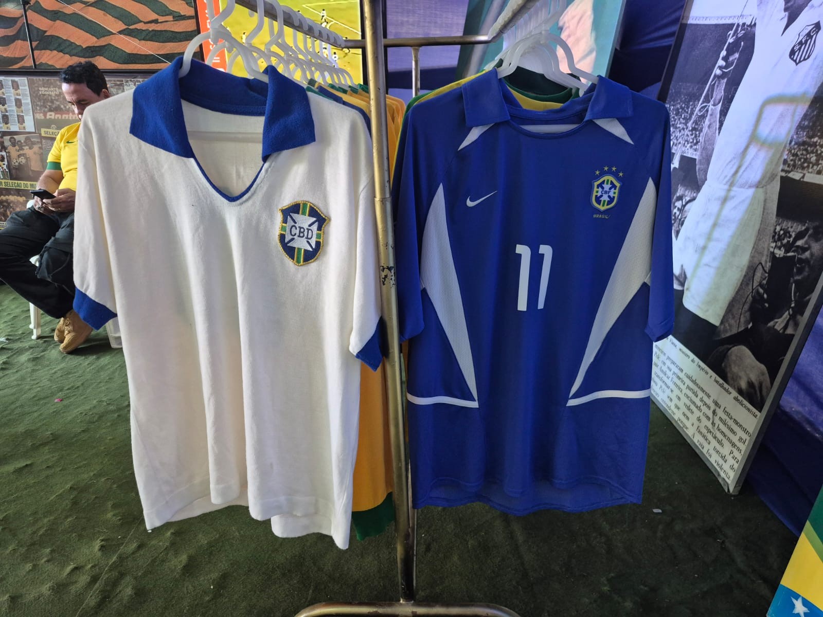 Exposição em Ubá durante a Copa do Mundo relembra glórias da Seleção Brasileira