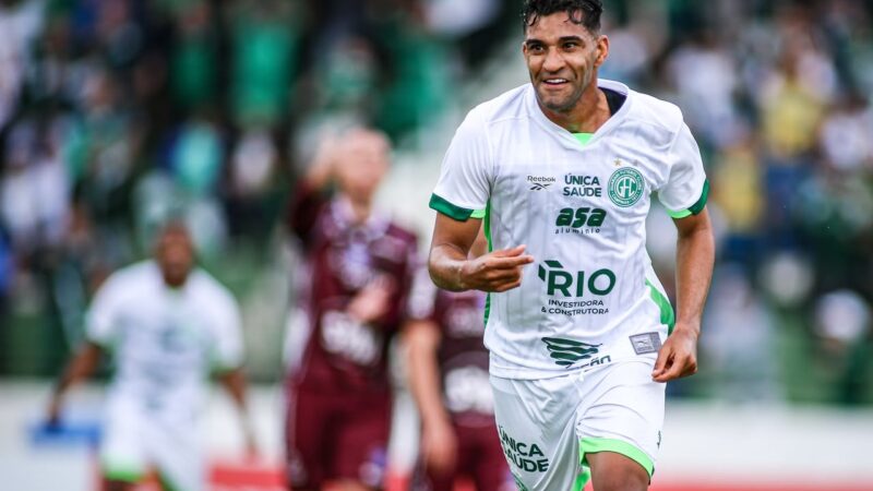 Isaque atribui boa fase no Guarani a mudança de posição com Elio Sizenando: “Me encontrei”