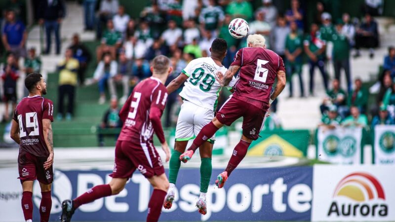 Elio exalta números do Guarani na Série C e diz: “Estamos no caminho certo”