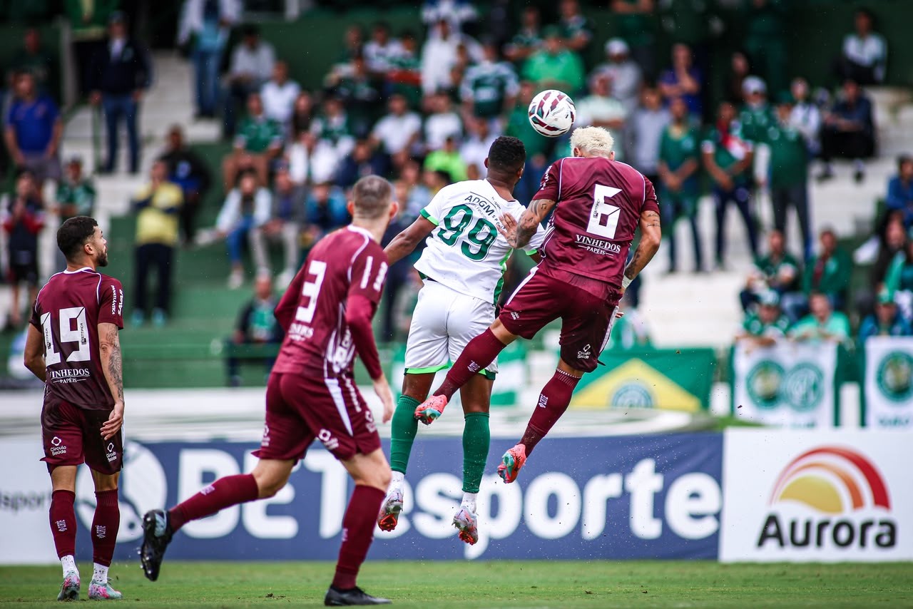 Elio exalta números do Guarani na Série C e diz: “Estamos no caminho certo”