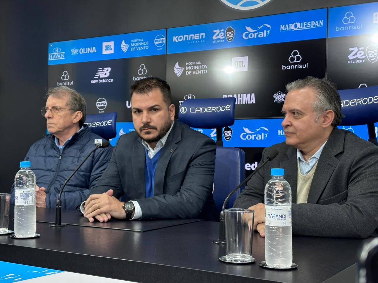 Grêmio justifica saída de Arthur e diz que investimentos do início do ano não impediram permanência