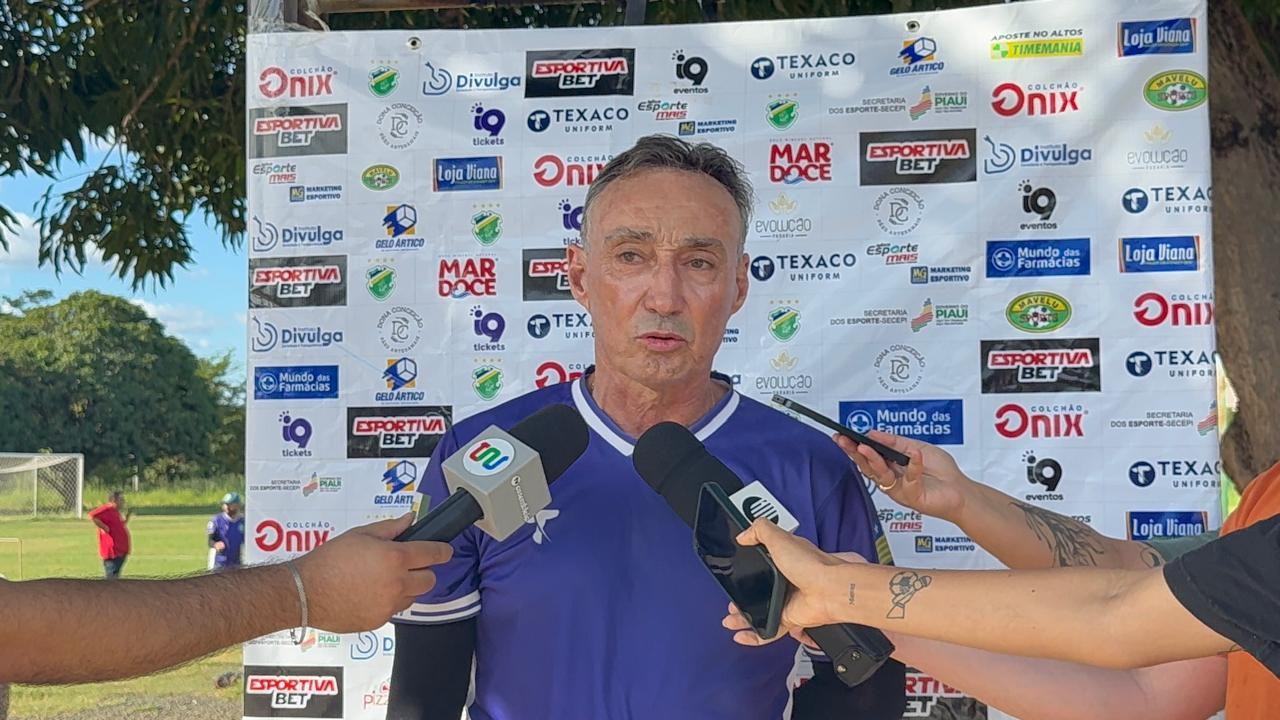 Roberto Fonseca projeta ajustes na defesa do Altos para jogo de ida contra ABC, pela Série D