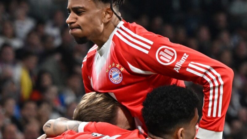 Kane, Olise e Luis Díaz: trio do Bayern abre a Copa em alta e acirra disputa pela Bola de Ouro