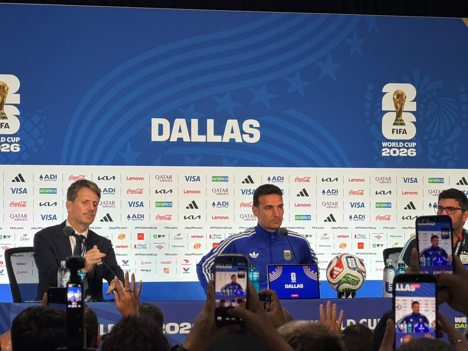Scaloni evita polêmica ao comentar declaração de Ancelotti: “Entendi como elogio”