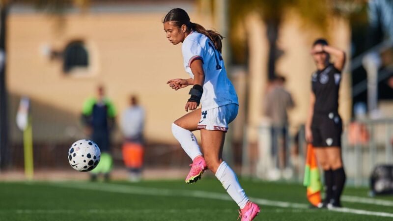 Promessa do futebol feminino, paranaense de 16 anos vive dilema entre jogar por Brasil ou EUA