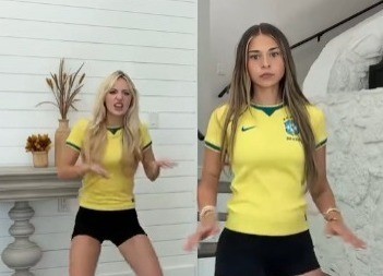 Modelos viralizam com vídeo imitando comemorações de jogadores do Brasil; assista