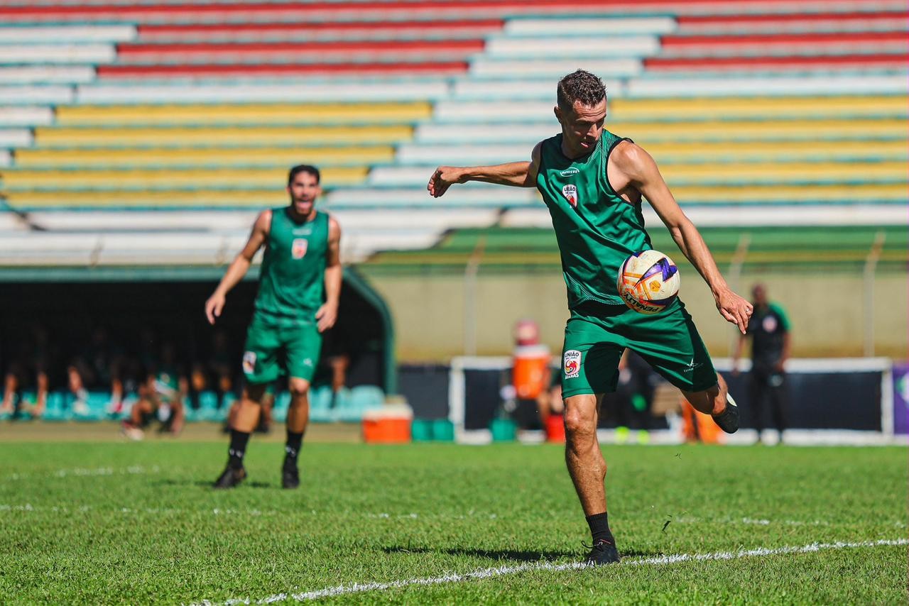 Thiago Oliveira aponta ajustes ofensivos após segundo empate do União SJ em amistosos