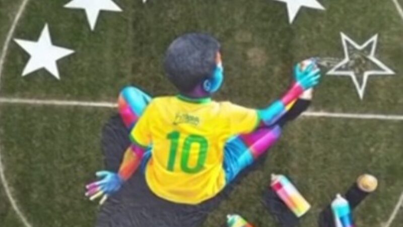 Artista renomado pinta sonho do hexa em Itu, no estádio que revelou Martinelli