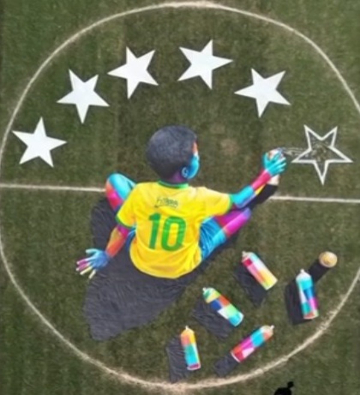 Artista renomado pinta sonho do hexa em Itu, no estádio que revelou Martinelli