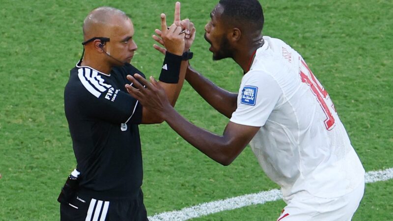 “Showman Wilton Pereira Sampaio”: arbitragem de Holanda x Marrocos gera reações na web