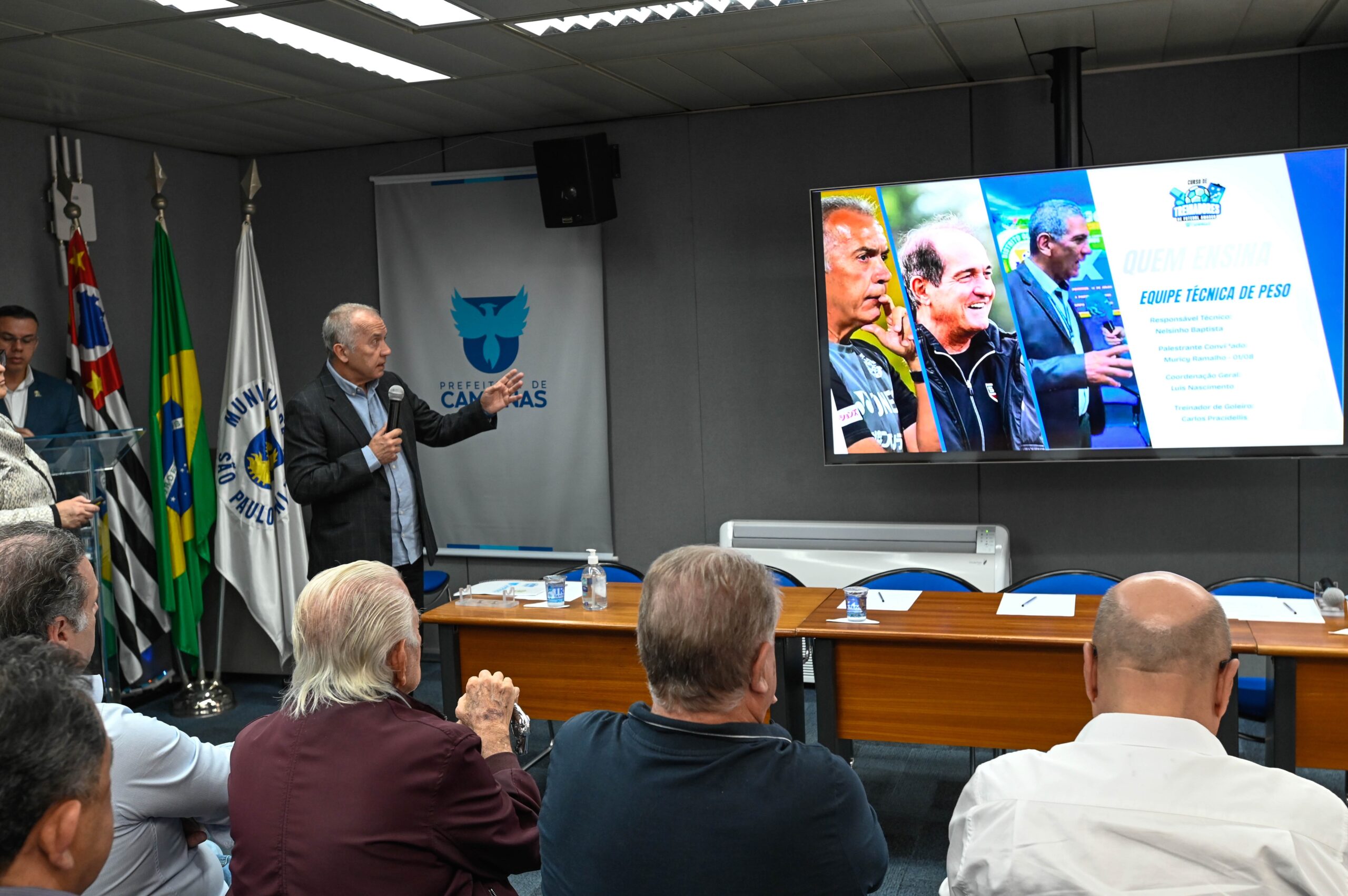 Curso para técnicos do futebol amador começa neste sábado em Campinas